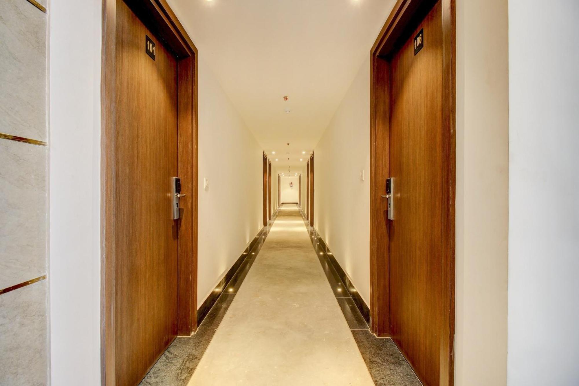 FabHotel Aurelia Grand Lucknow Esterno foto
