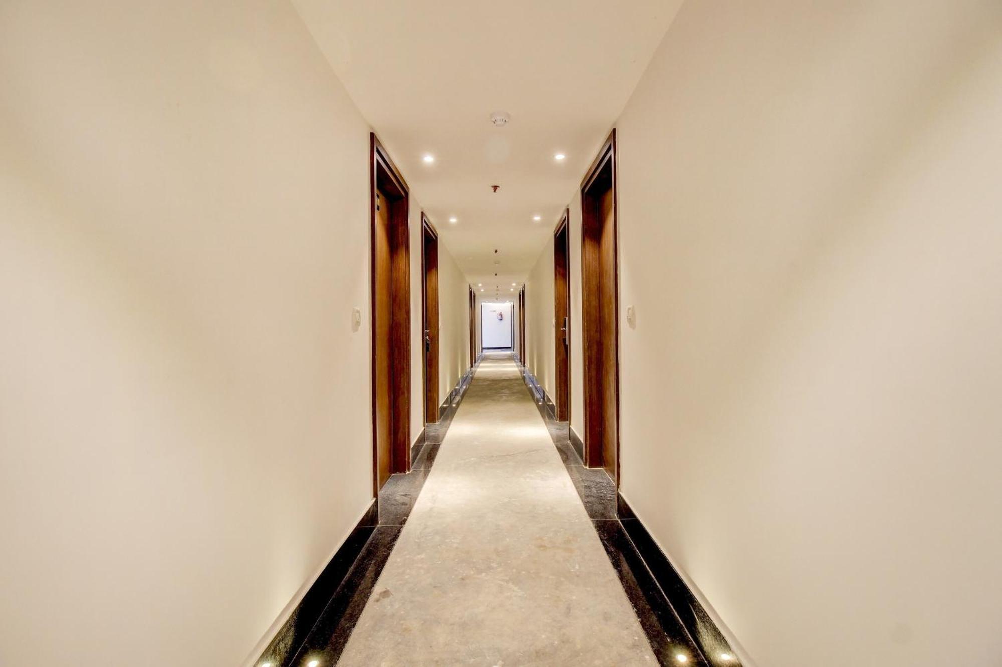 FabHotel Aurelia Grand Lucknow Esterno foto